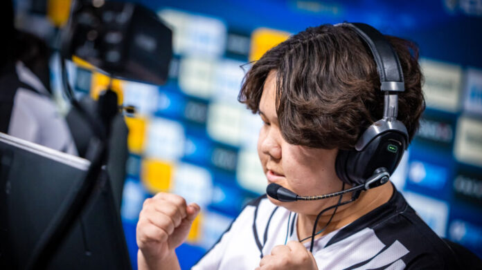 The MongolZ take down FaZe