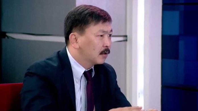 Э.Амарбат