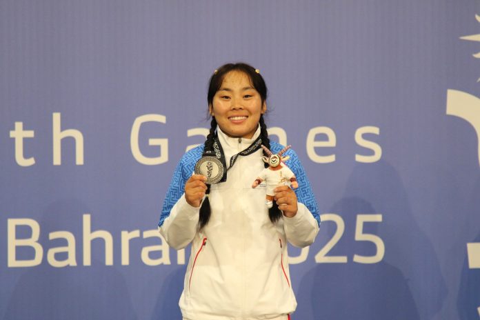 О.Живамэдмаань О.Живамэдмаань