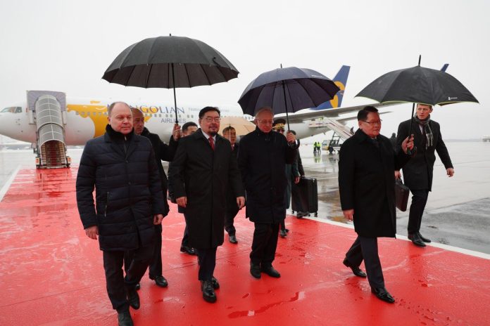 Г.Занданшатар