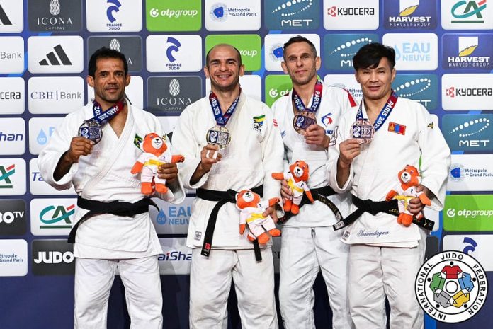 Гранд Мастерсын дэлхийн аваргын тэмцээнээс Монголын тамирчид хоёр хүрэл медаль хүртлээ