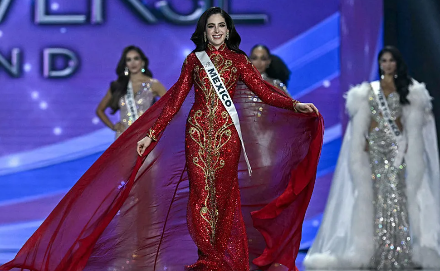 Дэлхийн хамгийн үзэсгэлэнтэй бүсгүй тодорлоо