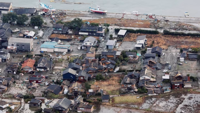 Японд 6.7 магнитудын хүчтэй газар хөдлөлт болж, цүнамигийн сэрэмжлүүлэг өглөө