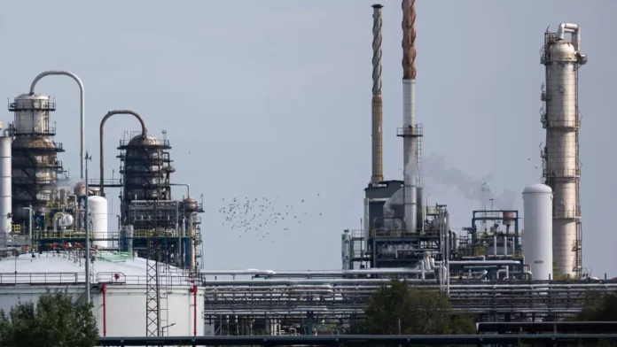 2027 онд Газрын тос боловсруулах үйлдвэртэй болж, шатахууны 50 хувийг дотоодоосоо хангана