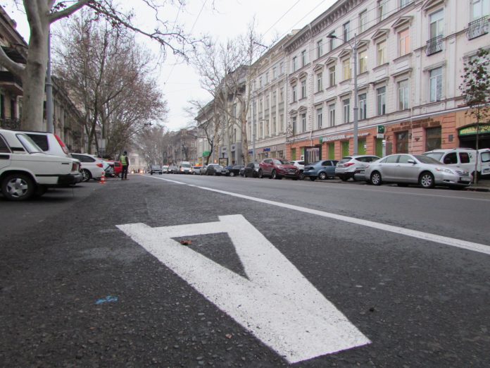 Өнөөдрөөс эхлэн Офицеруудын ордноос Ботаник хүртэлх замын нэгдүгээр эгнээг чөлөөлнө