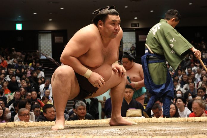 Монгол бөхчүүдийн барилдааны үр дүн