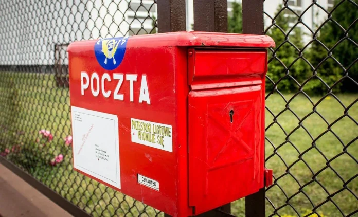 Польшийн иргэдэд дайны үед баримтлах заавар бүхий 4 сая товхимол тараажээ