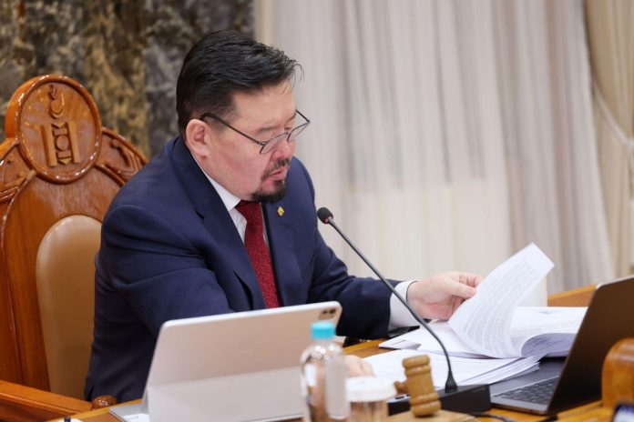 Занданшатар