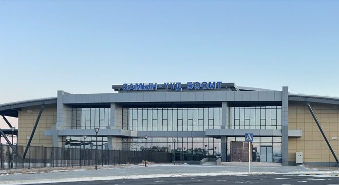 Сар шинийн өдрүүдэд хилийн боомтуудын ажиллах хуваарь