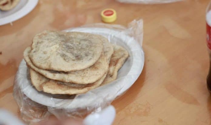 Төв цэнгэлдэхэд наадмын хуушуур 4,000-5,000 төгрөг байна