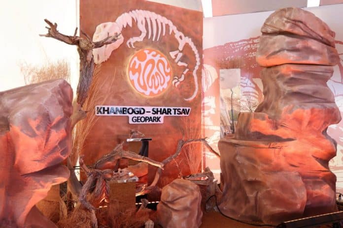 Өмнөговь аймагт Монголын анхны геопарк нээгджээ
