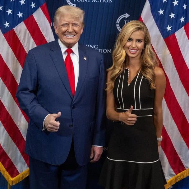 Трампын багийн бас нэг шаргал үст бүсгүй: Цагаан ордны шинэ хэвлэлийн төлөөлөгч Кэти Захария гэж хэн бэ