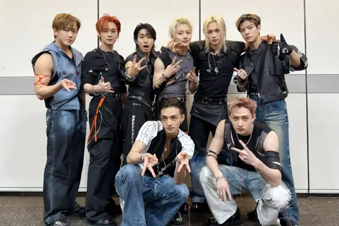 Stray Kids