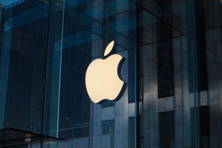 Apple 2026 онд гурван томоохон шинэ бүтээгдэхүүн танилцуулна Apple 2026 онд гурван томоохон шинэ бүтээгдэхүүн танилцуулна